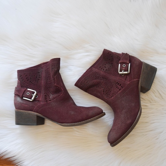NWOT Burgandy soft leather Booties - Picture 2 of 5